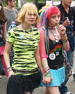 mass_resistance_lesbian_girls-youth-pride-2009.jpg