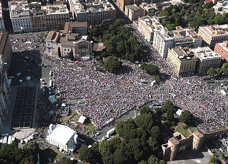 italian_profamily_protest_2007.jpg