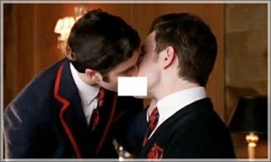 Glee_gay_kiss
